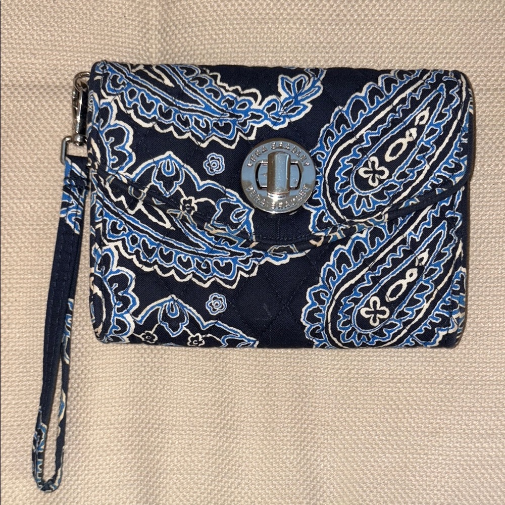 Vera Bradley Blue Bandana Your Turn Smartphone Wristlet Wallet Preowned